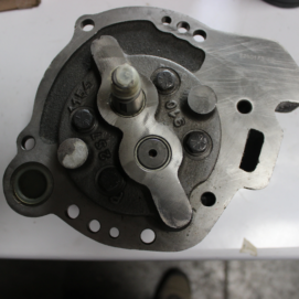 oil pump for D8H